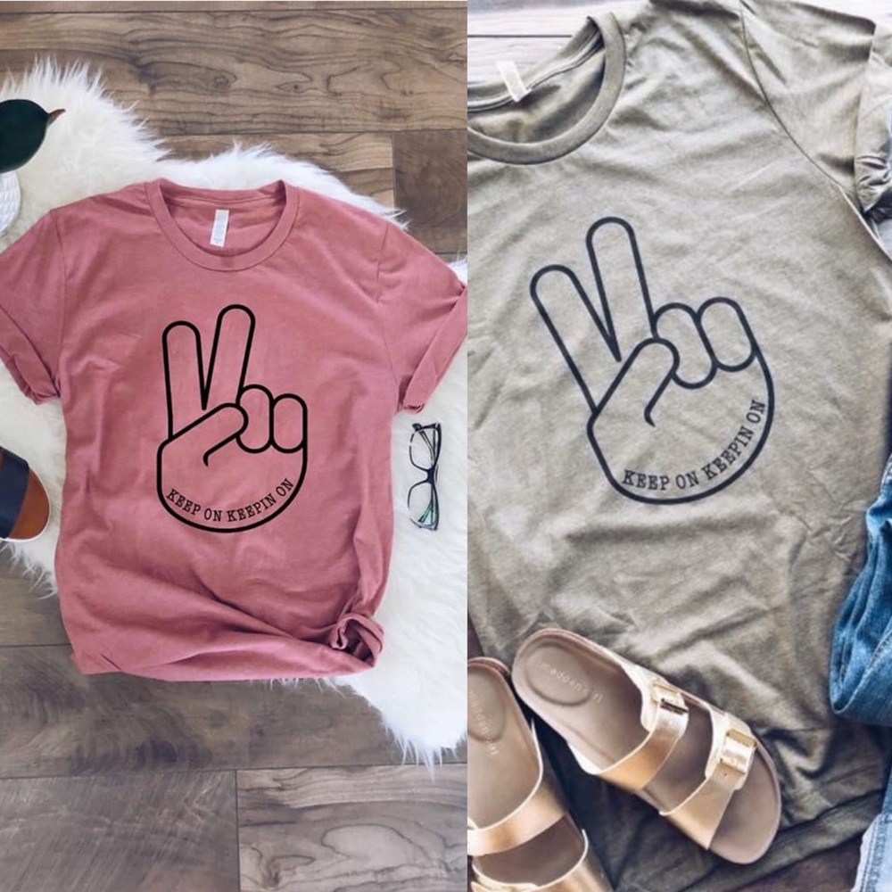 NEW COLOR 🎨 Keepin on tee - Picture 4 of 4